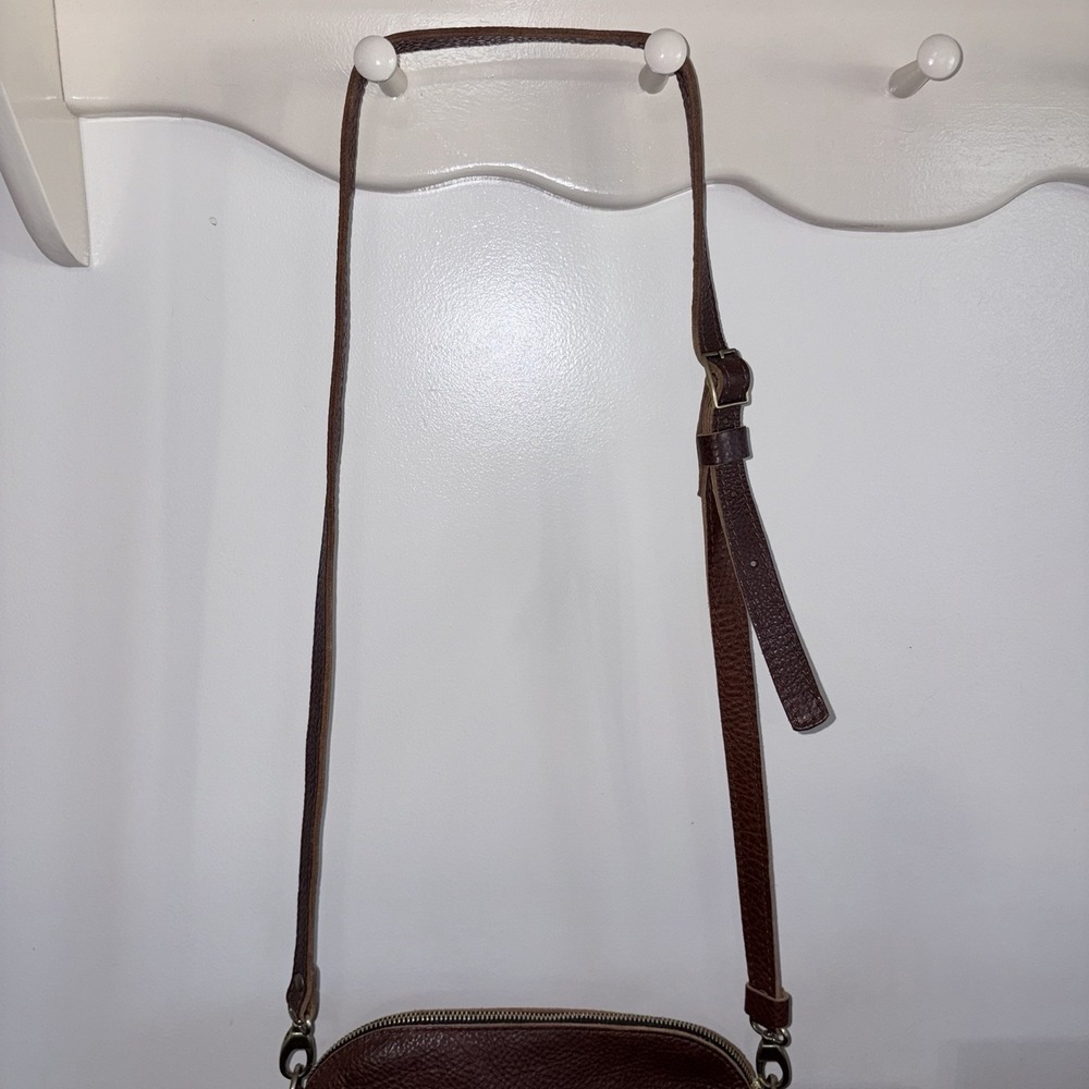 Portland Leather Goods Camera Crossbody Bag Large in Brown genuine leather